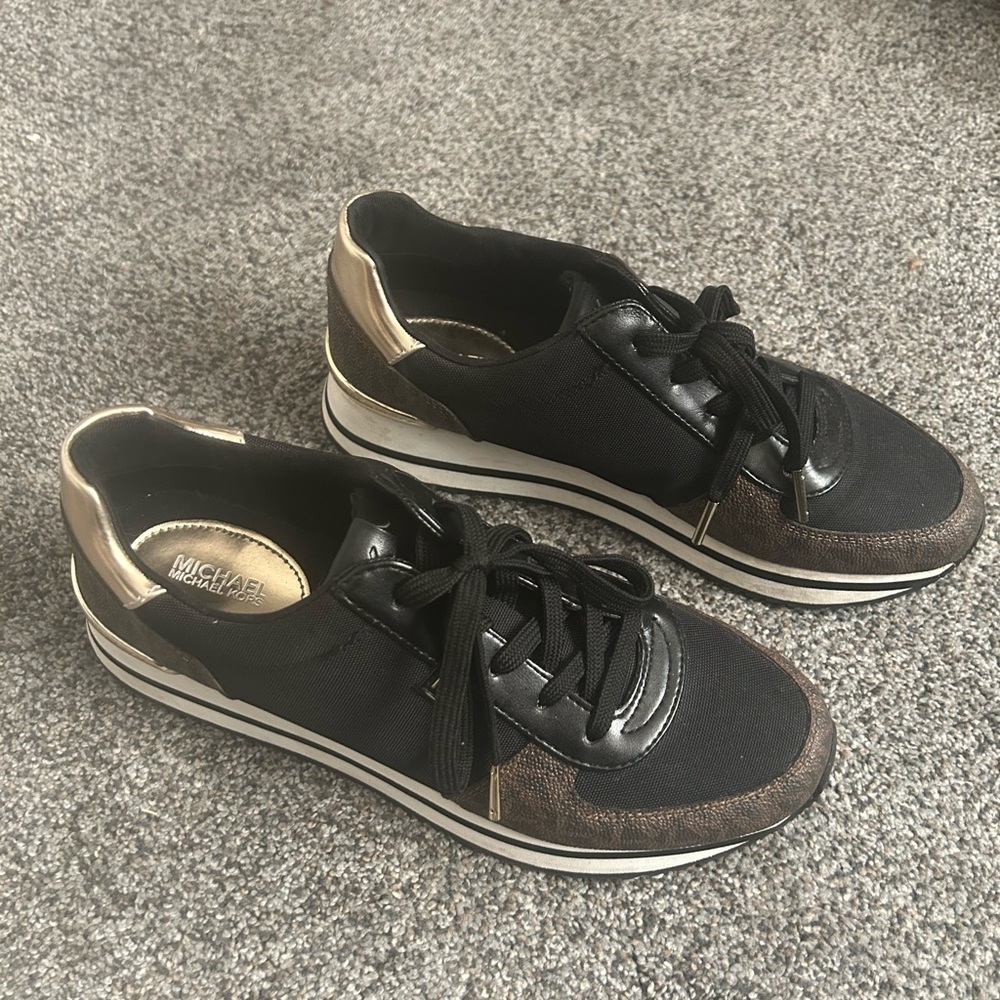 Mk shoes brown and black